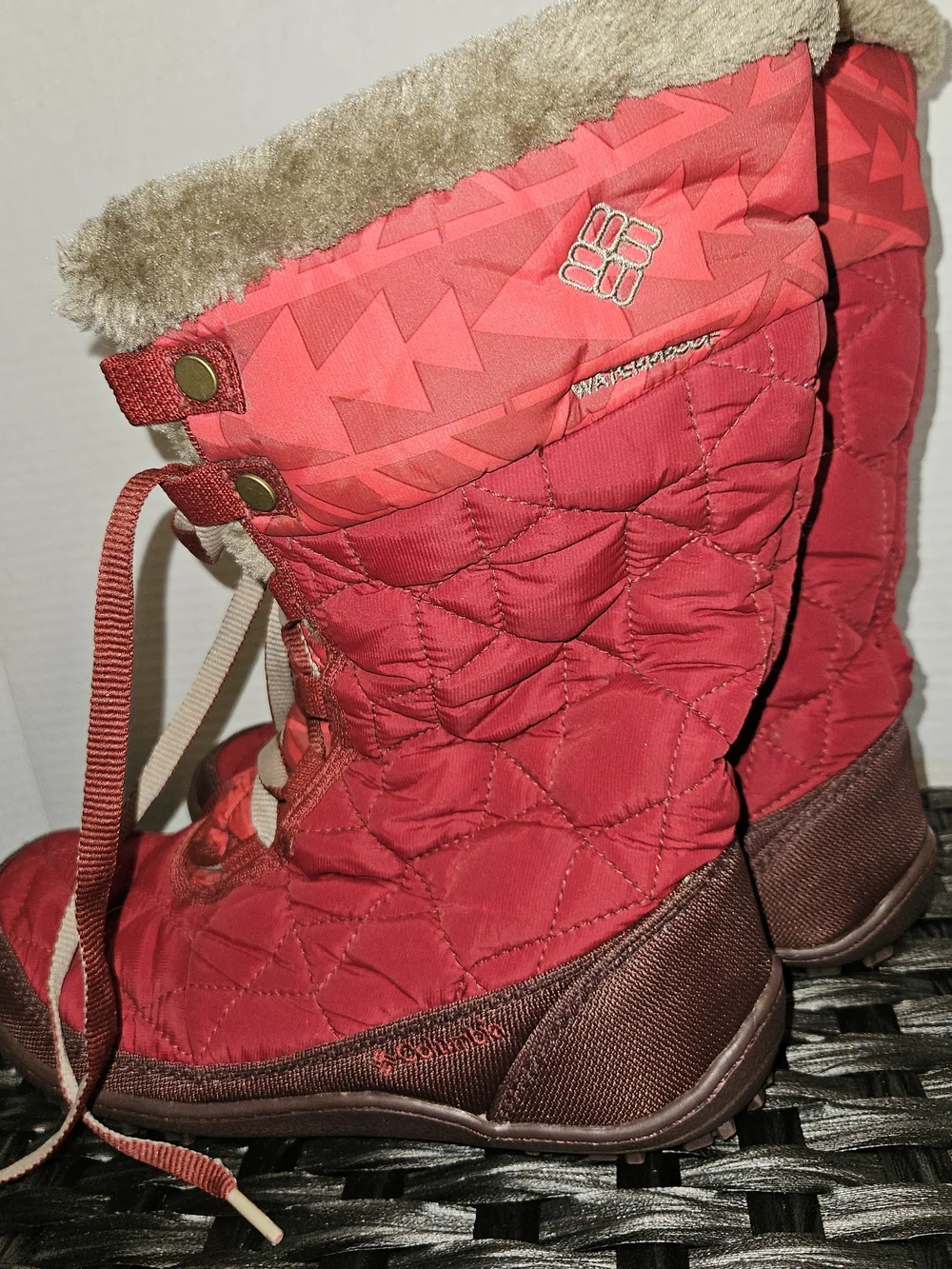 Columbia Red Quilted Omni Heat Lace-Up Women's Winter Boots with Faux-Fur Collar